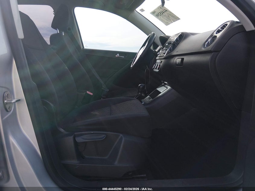 2013 Volkswagen Tiguan S