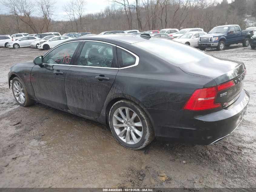 2017 Volvo S90 T6 Momentum