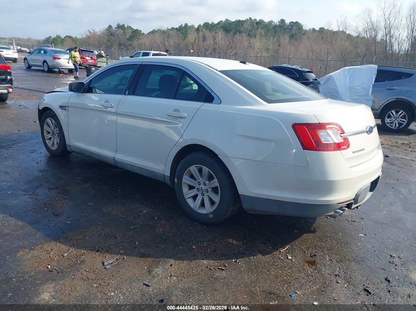 2010 Ford Taurus Se