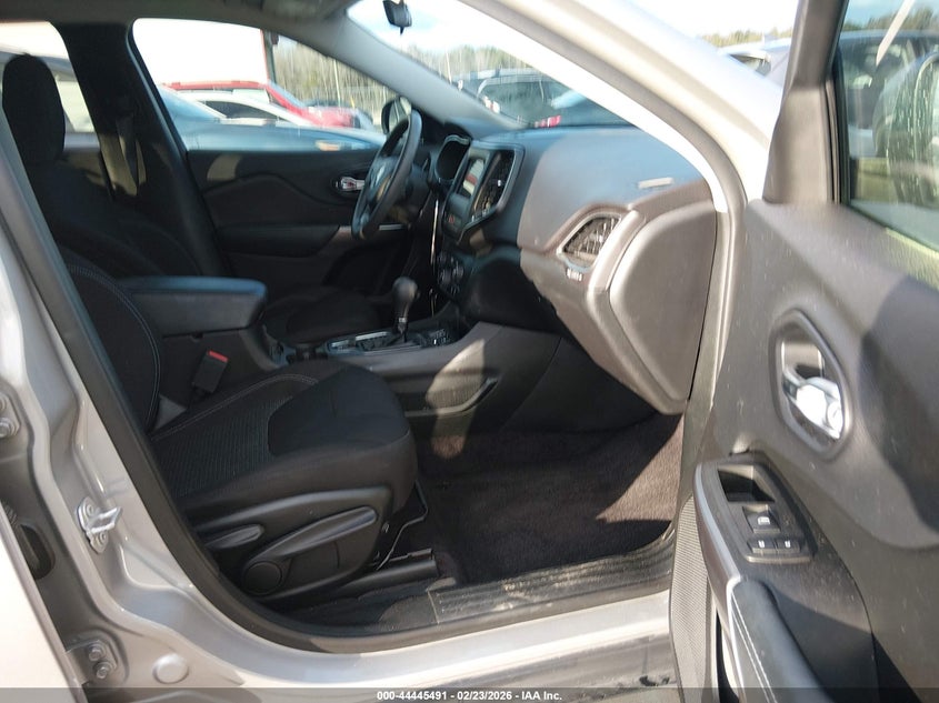 2019 Jeep Cherokee Latitude Fwd