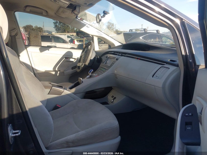 2014 Toyota Prius Three