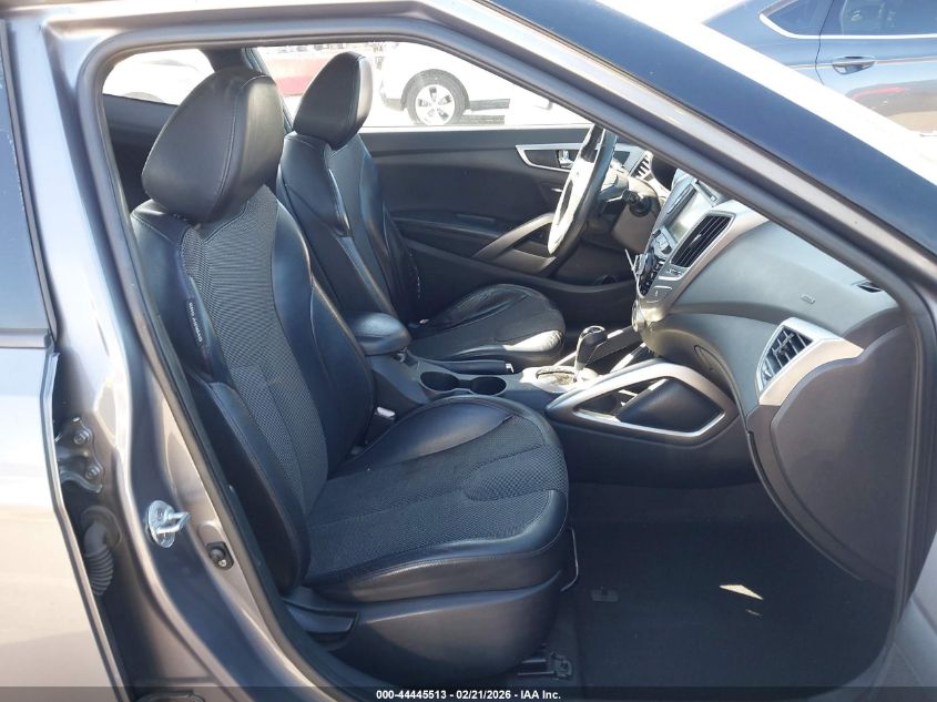 2012 Hyundai Veloster Black Int