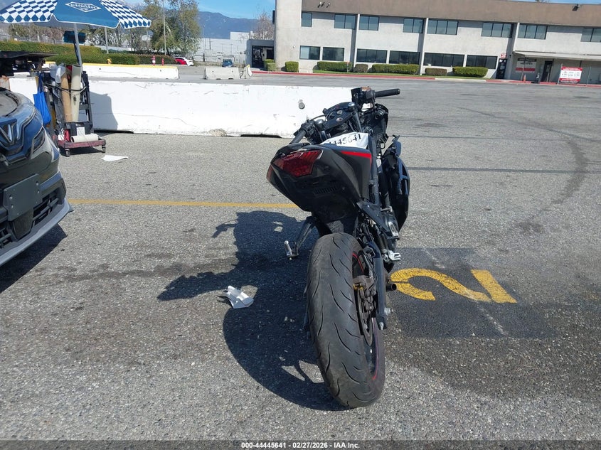 2017 Yamaha Yzfr3 A VIN: MH3RH15Y7HK003564 Lot: 44445641