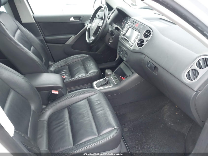 2010 Volkswagen Tiguan Se