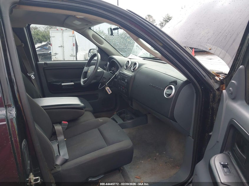 2007 Mitsubishi Raider Ls