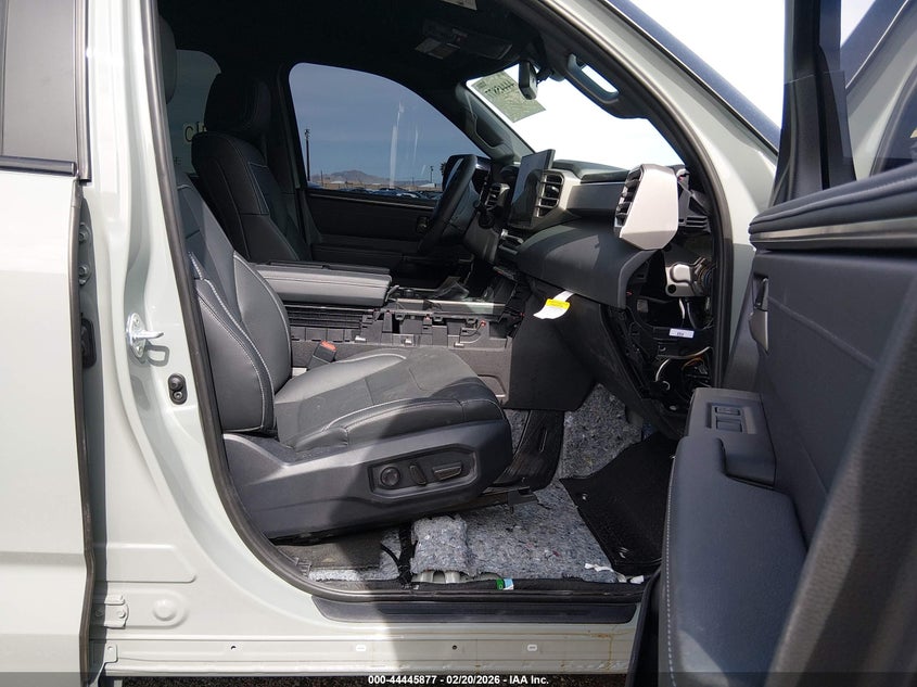 2026 Toyota Tundra Limited Crewmax 5.5' Bed