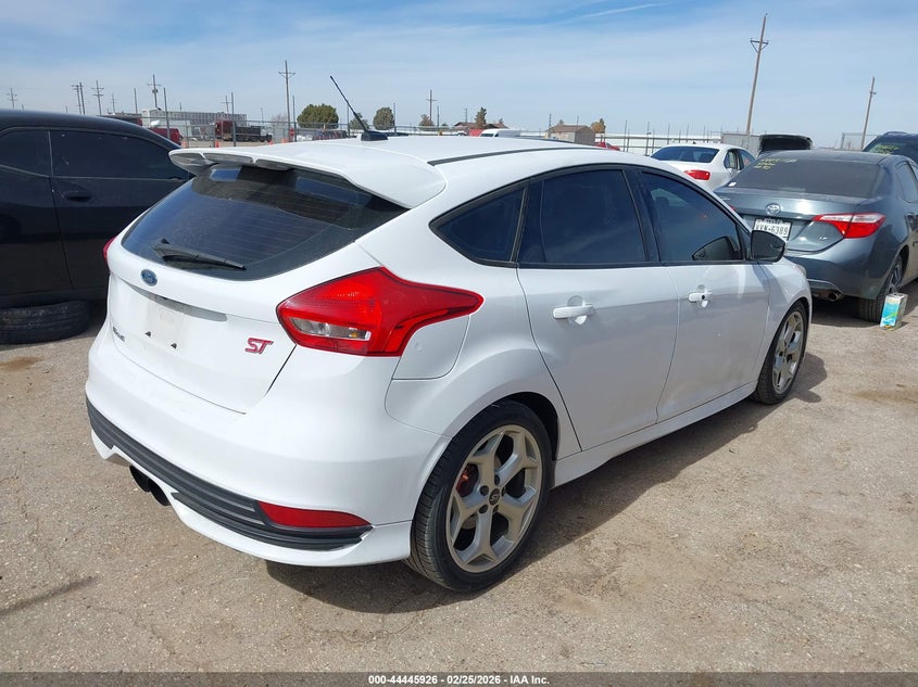 2015 Ford Focus St