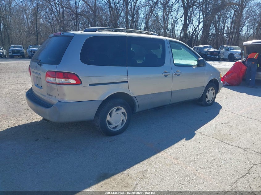 2001 Toyota Sienna Le
