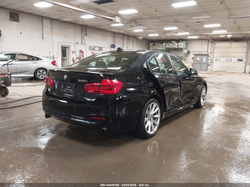 2018 BMW 320I xDrive