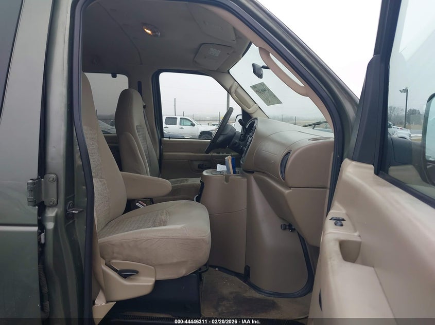 2005 Ford E-350 Super Duty Chateau/Xl/Xlt