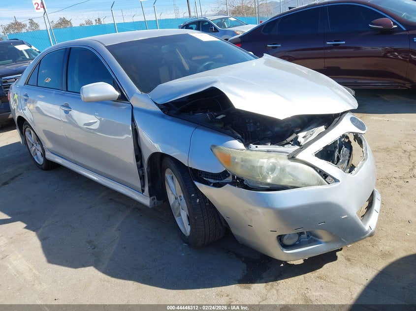 2010 TOYOTA CAMRY SE