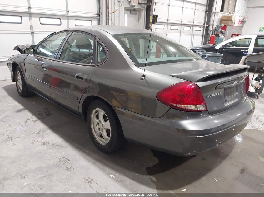 2005 Ford Taurus Se