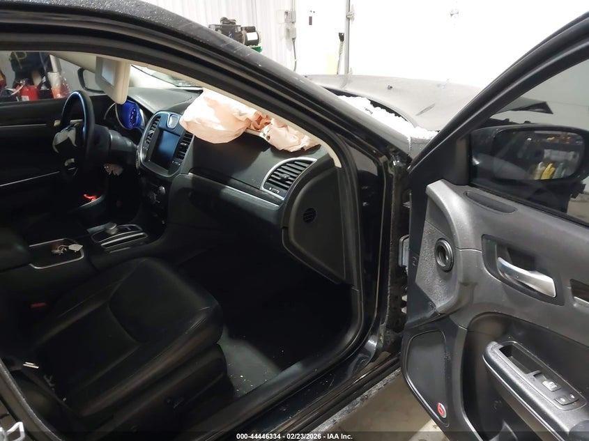 2016 Chrysler 300 Anniversary Edition