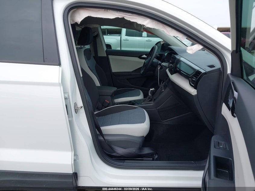 2025 Volkswagen Taos 1.5T S