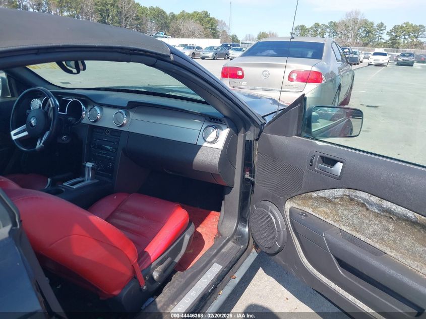 2006 Ford Mustang V6