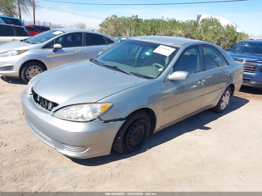 2005 Toyota Camry Le