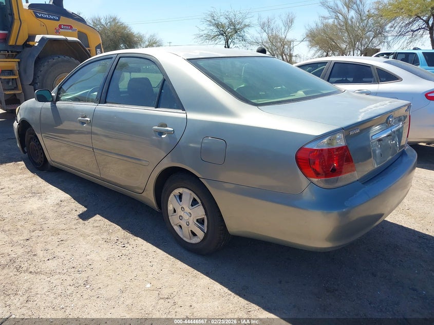 2005 Toyota Camry Le