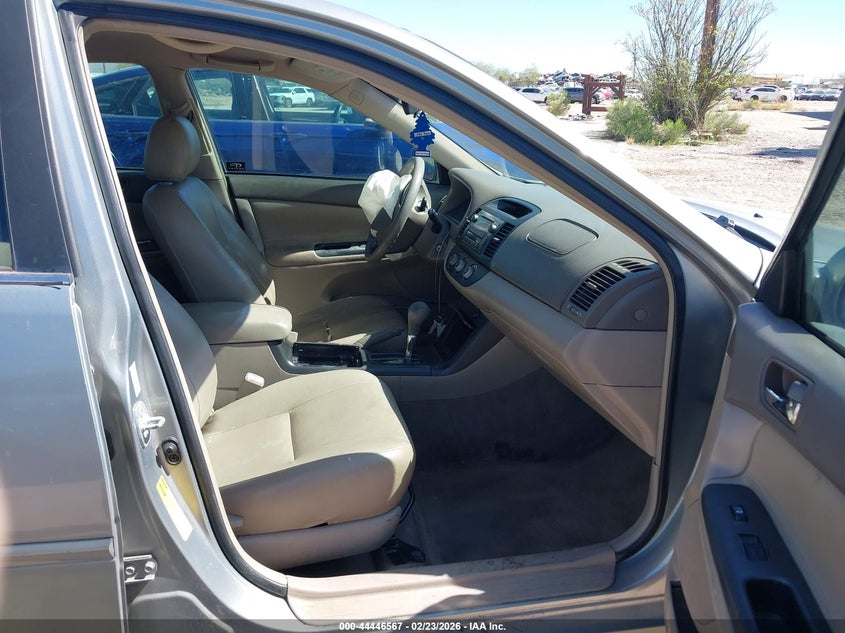 2005 Toyota Camry Le