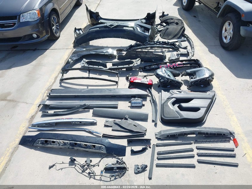 2022 GMC Yukon 2Wd Sle VIN: 1GKS1AKD9NR253983 Lot: 44446643