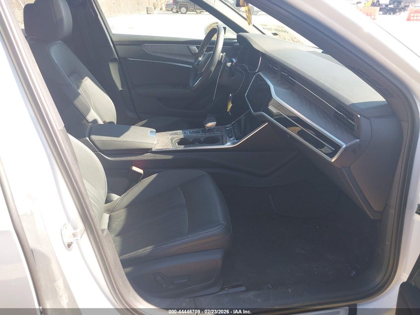 2024 Audi A6 Premium Plus 45 Tfsi Quattro S Tronic