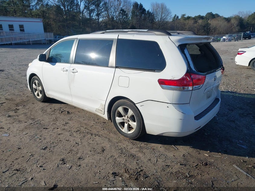 2011 Toyota Sienna Le V6