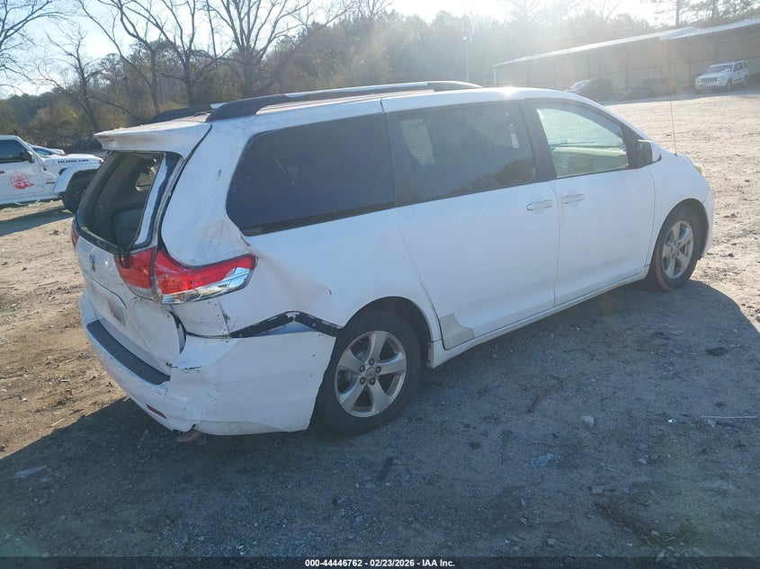 2011 Toyota Sienna Le V6