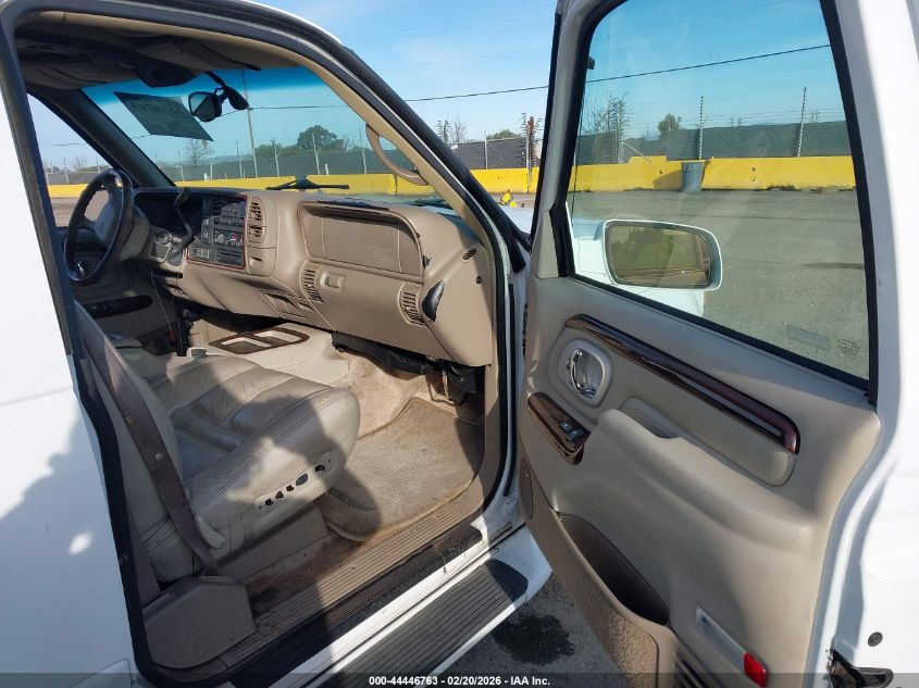 1999 Cadillac Escalade Standard