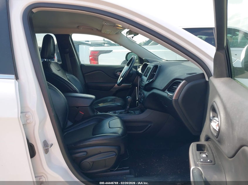 2019 Jeep Cherokee Latitude Plus Fwd