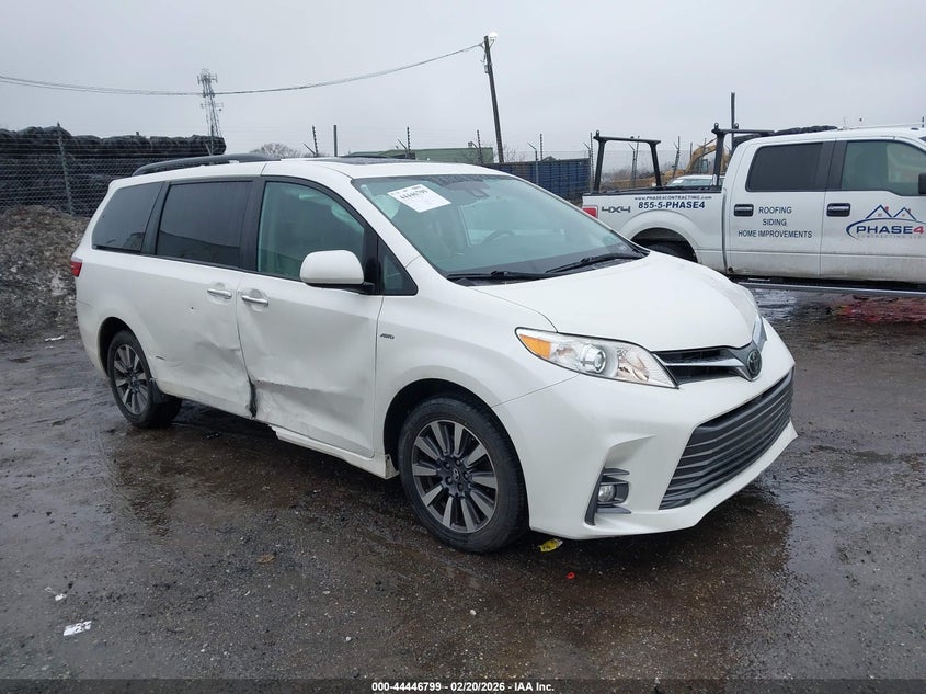 2020 Toyota Sienna Xle