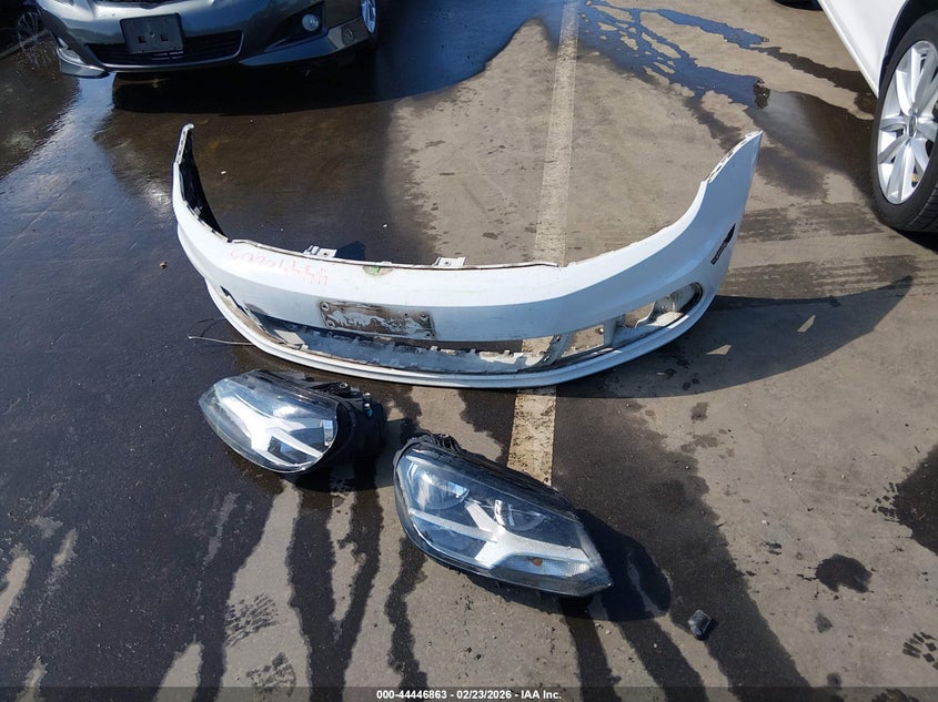 2016 Volkswagen Eos Komfort VIN: WVWBW8AHXGV001146 Lot: 44446863