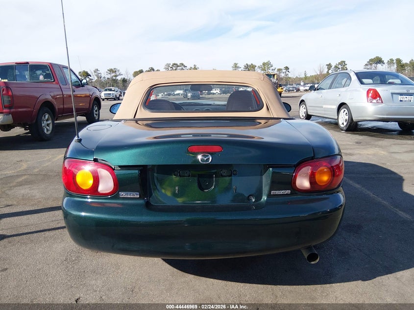 1999 Mazda Mx-5 Miata Leather Pkg/Popular Equipment Pkg/Sports Pkg/Touring Pkg VIN: JM1NB3536X0123588 Lot: 44446969
