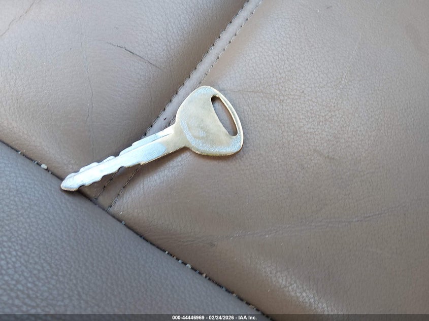 1999 Mazda Mx-5 Miata Leather Pkg/Popular Equipment Pkg/Sports Pkg/Touring Pkg VIN: JM1NB3536X0123588 Lot: 44446969