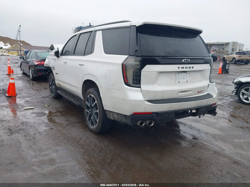 2025 CHEVROLET TAHOE auction photo 3