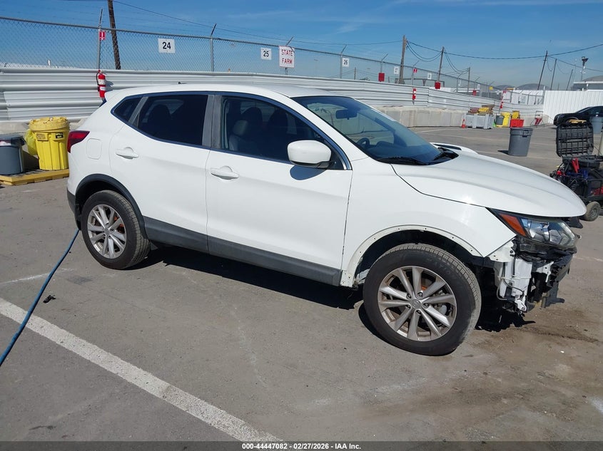 2017 Nissan Rogue Sport S