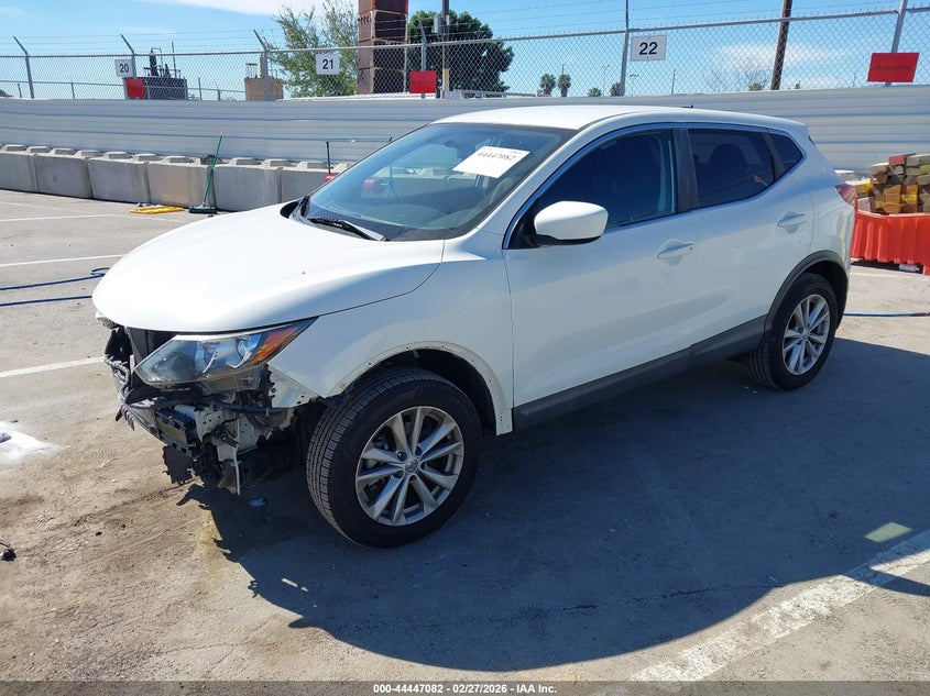 2017 Nissan Rogue Sport S