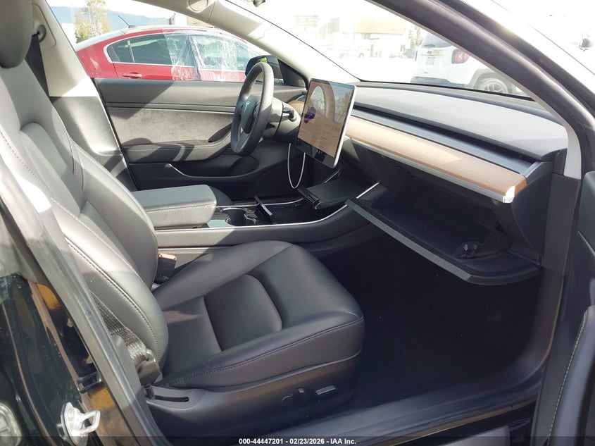 2020 Tesla Model 3 Standard Range Plus Rear-Wheel Drive/Standard Range Rear-Wheel Drive