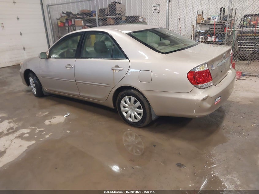 2005 Toyota Camry Le