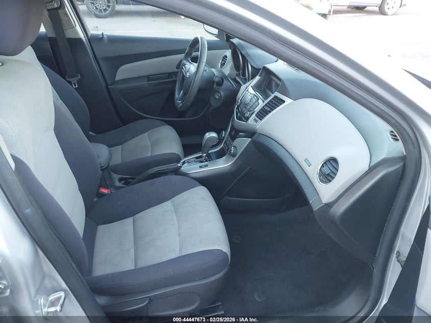 2014 Chevrolet Cruze Ls Auto