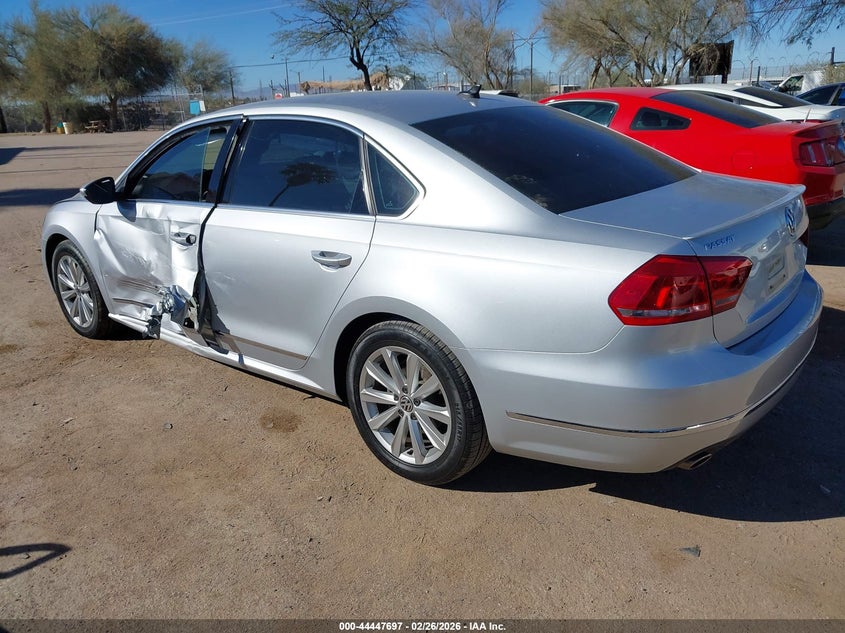 2012 Volkswagen Passat 2.5L Sel Premium