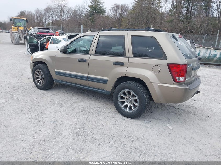 2005 Jeep Grand Cherokee Laredo