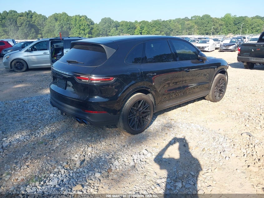 2020 PORSCHE CAYENNE auction photo 4