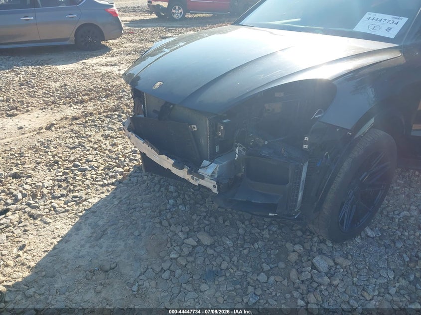 2020 PORSCHE CAYENNE auction photo 6