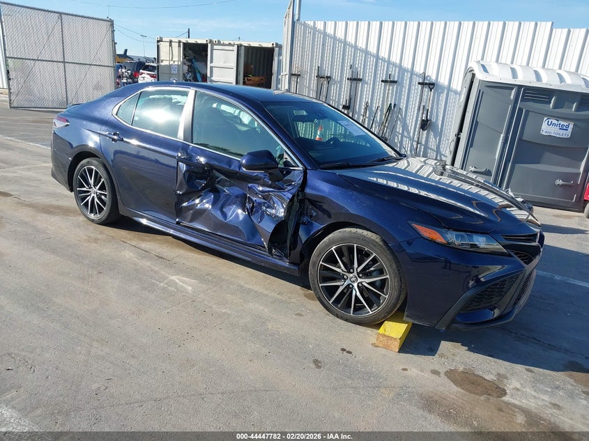 2022 Toyota Camry Se Hybrid