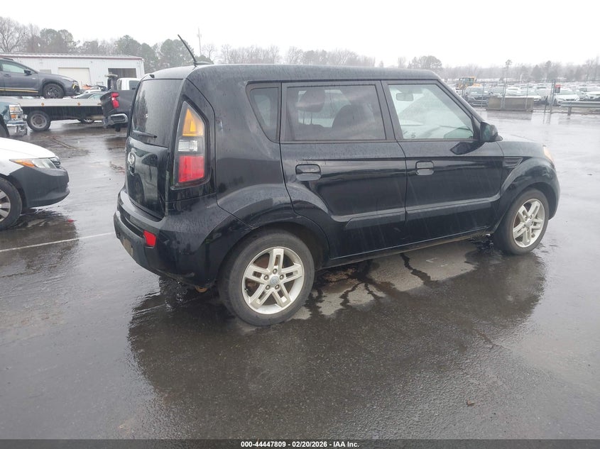 2010 Kia Soul +