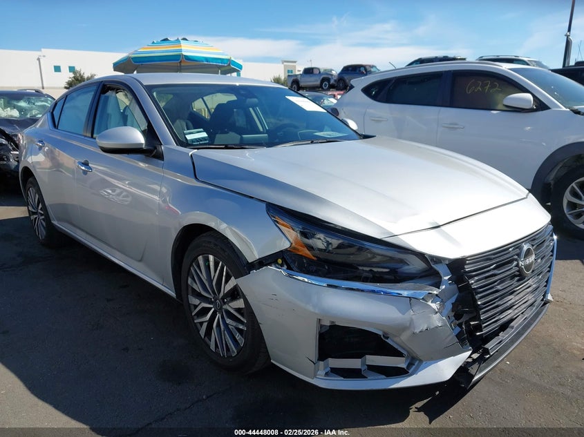 2023 Nissan Altima Sv Fwd