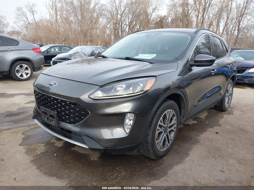 2020 Ford Escape Sel