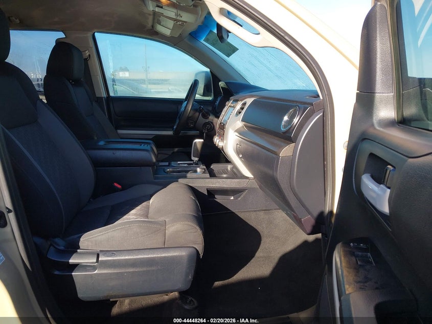 2017 Toyota Tundra Sr5 5.7L V8