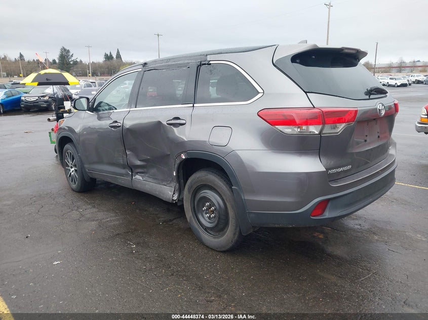 2018 Toyota Highlander Se