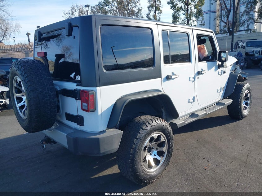 2013 Jeep Wrangler Unlimited Sahara