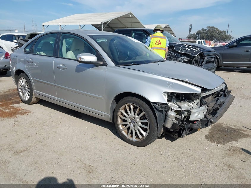 2011 Volvo S40 T5/T5 R-Design